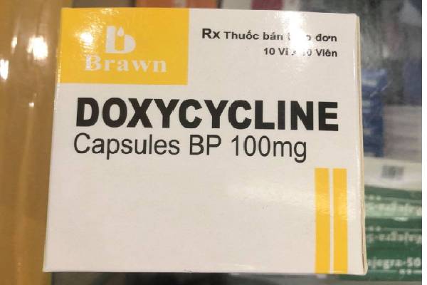 Thuốc kháng sinh Doxycycline điều trị viêm nha chu
