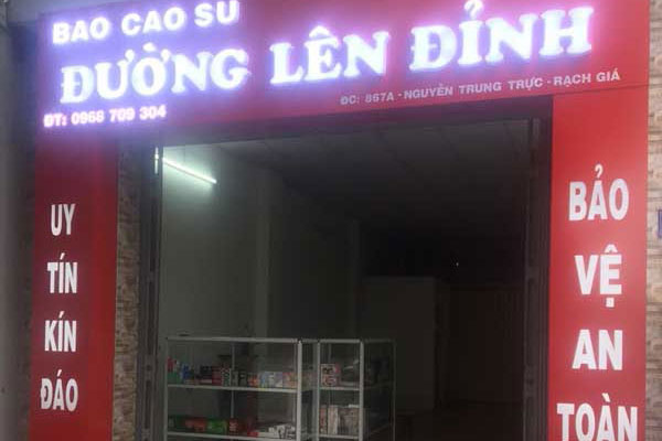 Shop Bao Cao Su Đường Lên Đỉnh - một điểm bán bao cao su nhỏ lẻ tại Rạch Giá