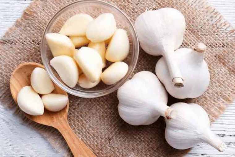 Cách chữa viêm họng tại nhà bằng tỏi