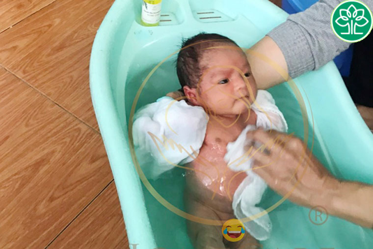 Home Care là đơn vị tắm cho bé theo tiêu chuẩn của Bộ Y Tế